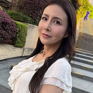 【特典画像付き】ゆかりさん- 人妻空蝉橋
